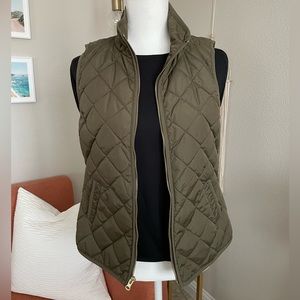 Olive green GAP puffer vest